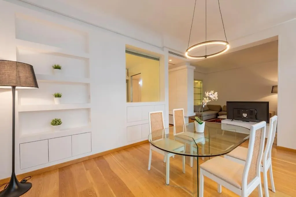 Rome 2 - Exclusive 2Bedroom & 2Bathroom Italy
