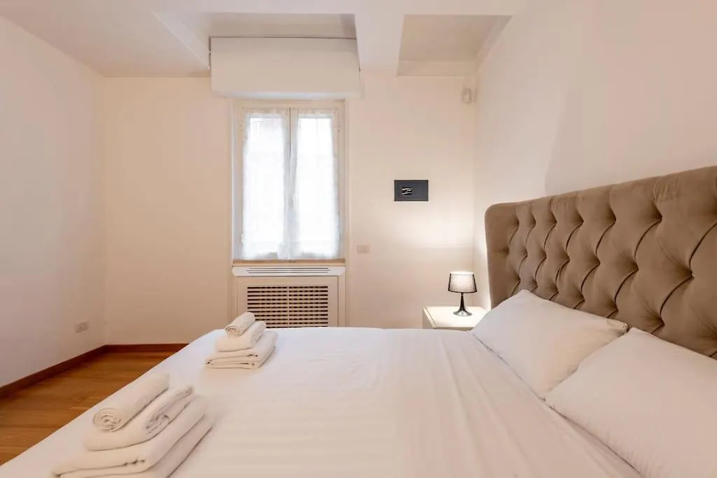Rome 2 - Exclusive 2Bedroom & 2Bathroom 0*,  Italy